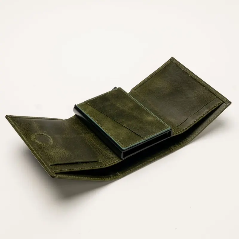 Smart wallet zelena